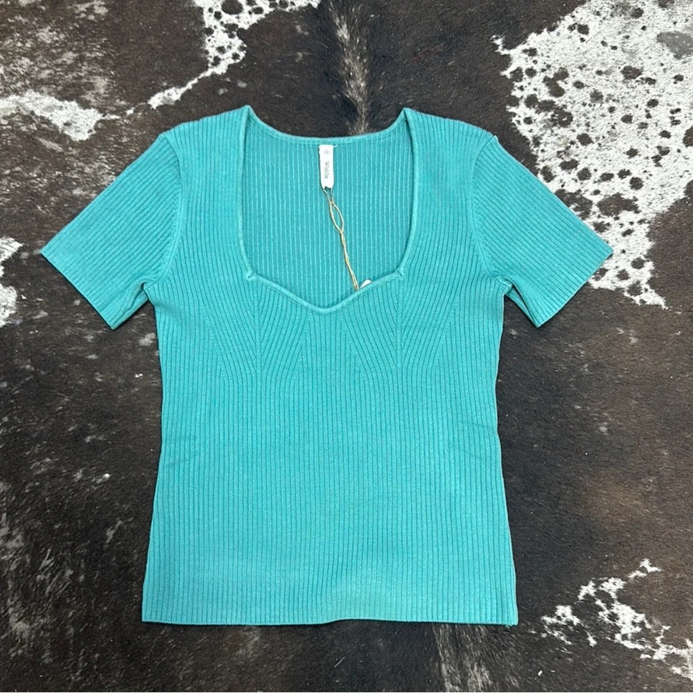 New, Aqua Sweetheart Sweater Top! Size Large